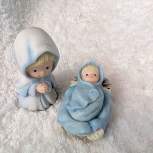 Vintage Avon Heavenly Blessings Porcelain Nativity Figurines Mary Baby Jesus